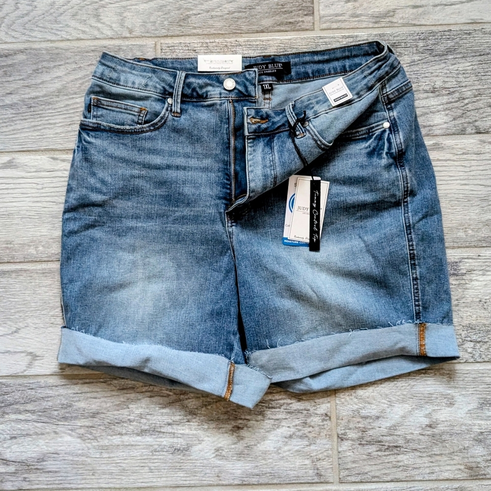 Judy Blue 1XL NWT Light Blue Jean Shorts